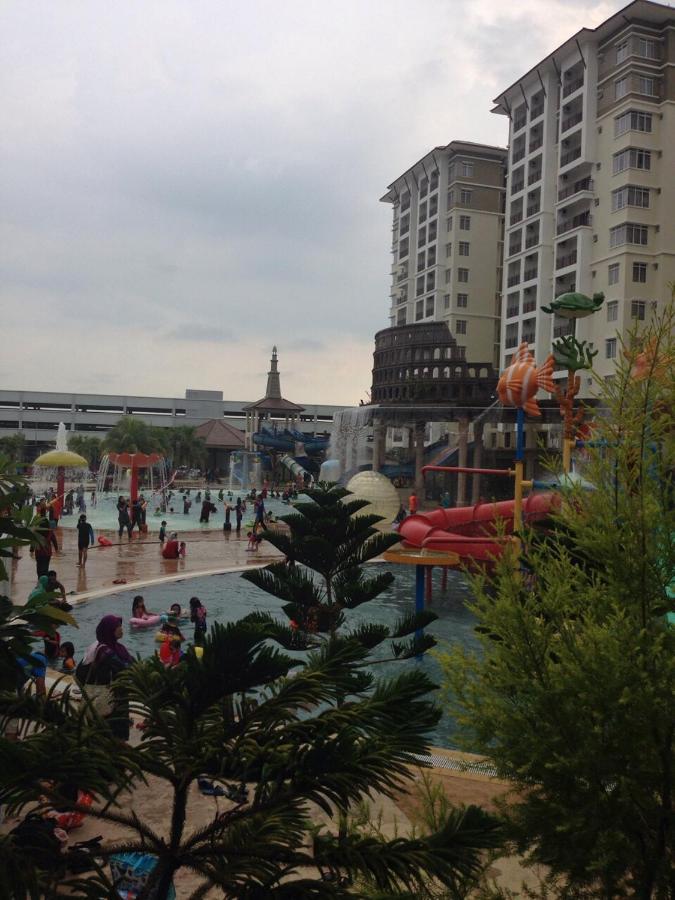 & Free Access To Waterpark At B Lagoon Apartment